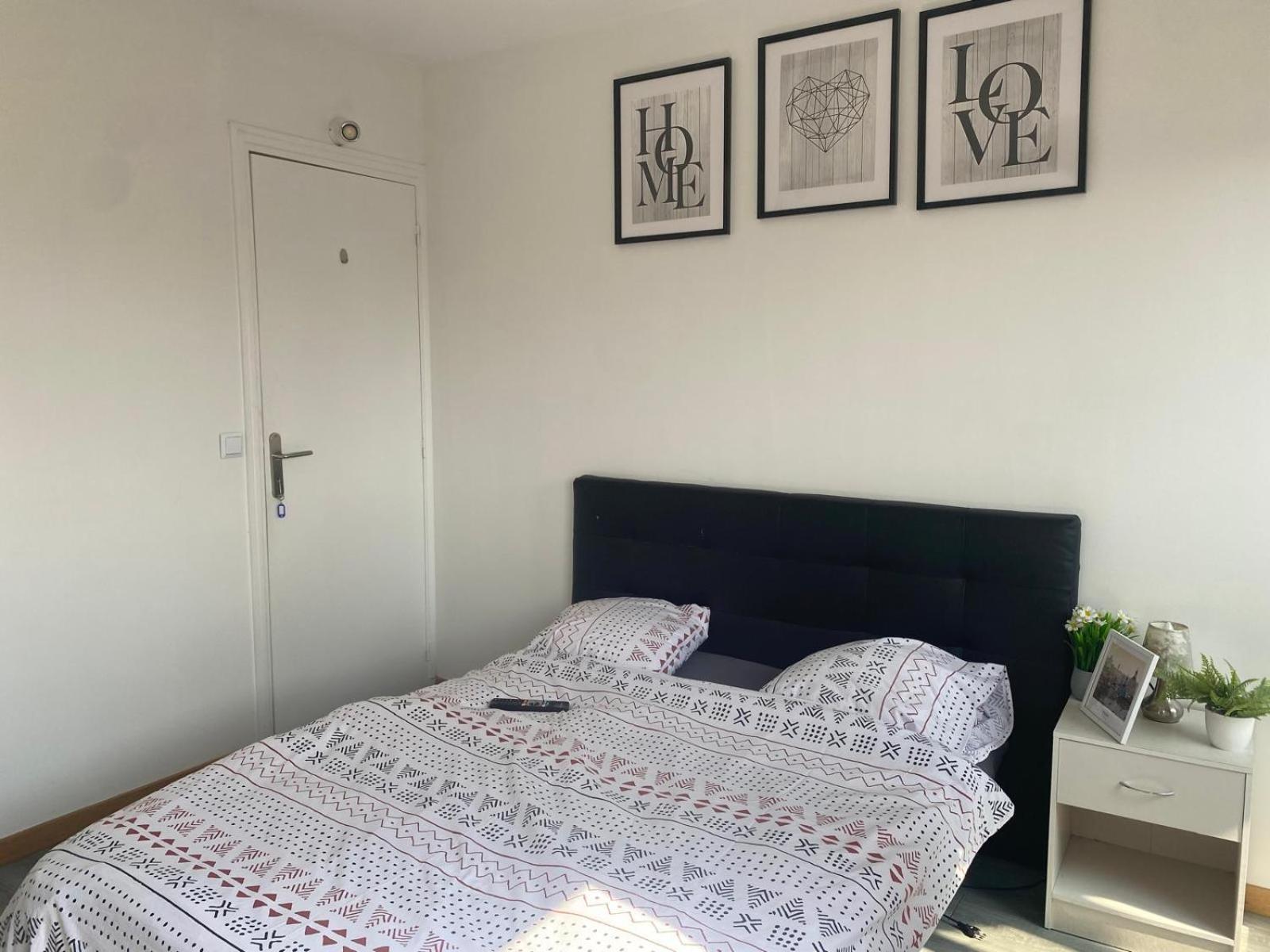 Appartement 3 Chambres Evry Plein Centre Ville Екстер'єр фото